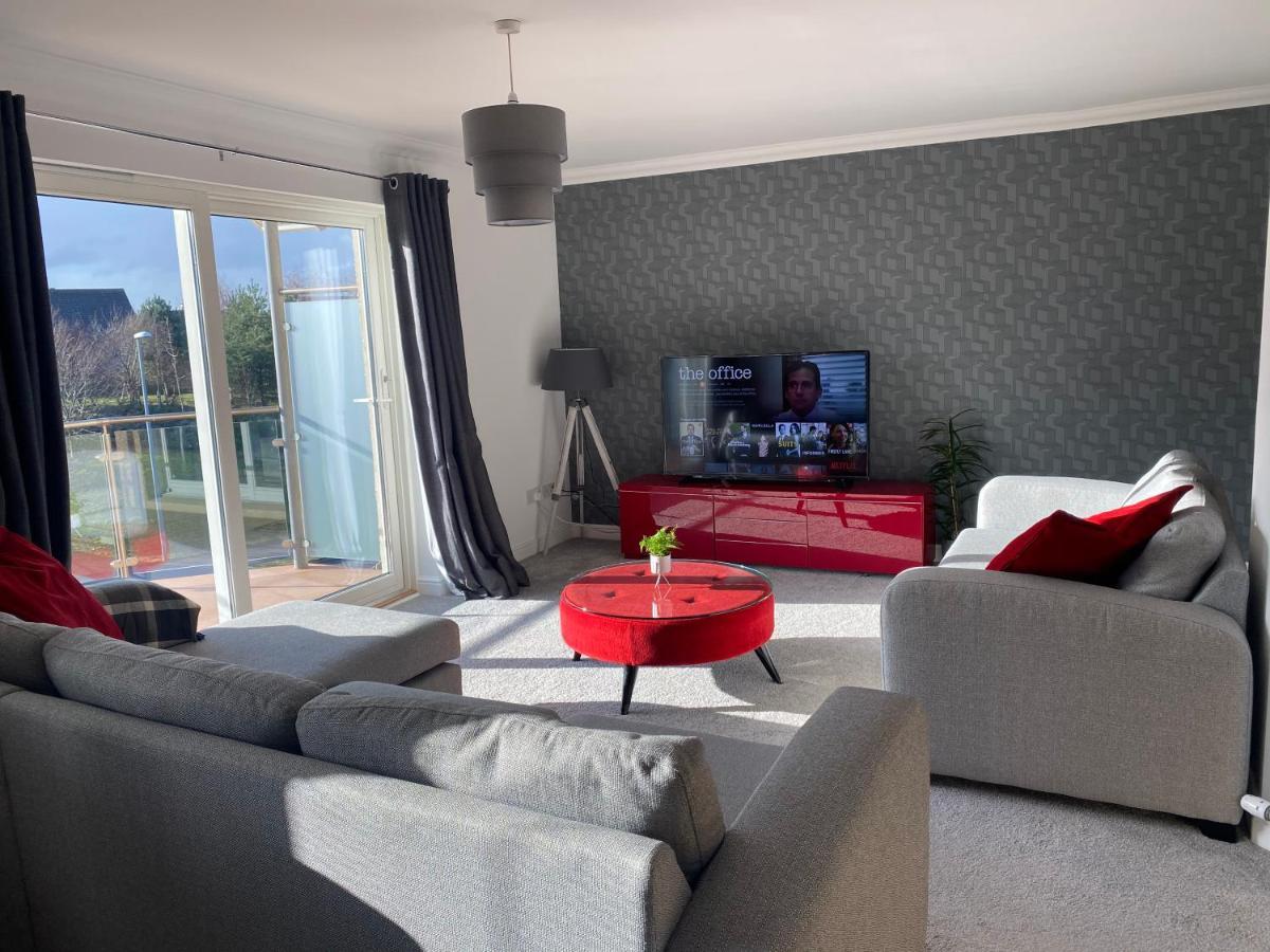 The Duplex Nairn- Spacious 3 Bedroom With Sunny Balcony 外观 照片