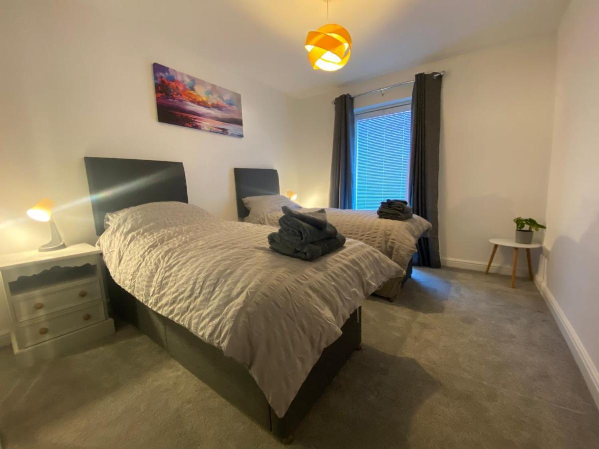 The Duplex Nairn- Spacious 3 Bedroom With Sunny Balcony 外观 照片